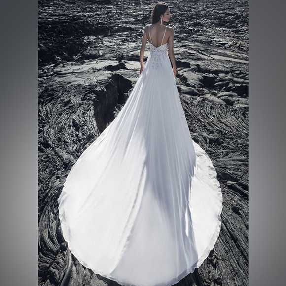 Calla Blanche Marianne Ivory Wedding Dress - Picture 8 of 9